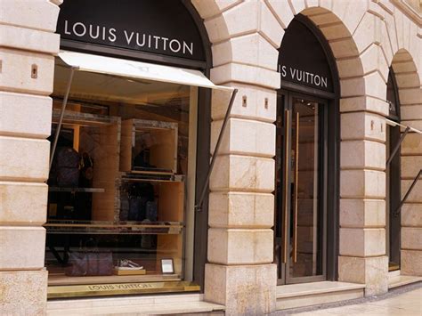 louis vuitton blogspot malaysia|Louis Vuitton stores Malaysia.